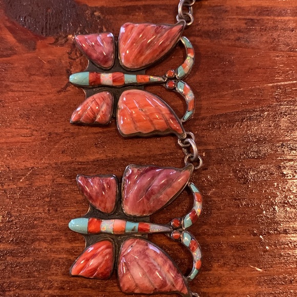 Kirk Smith Native American Sterling Spiny Oyster & Turquoise Butterfly Necklace - Picture 10 of 16